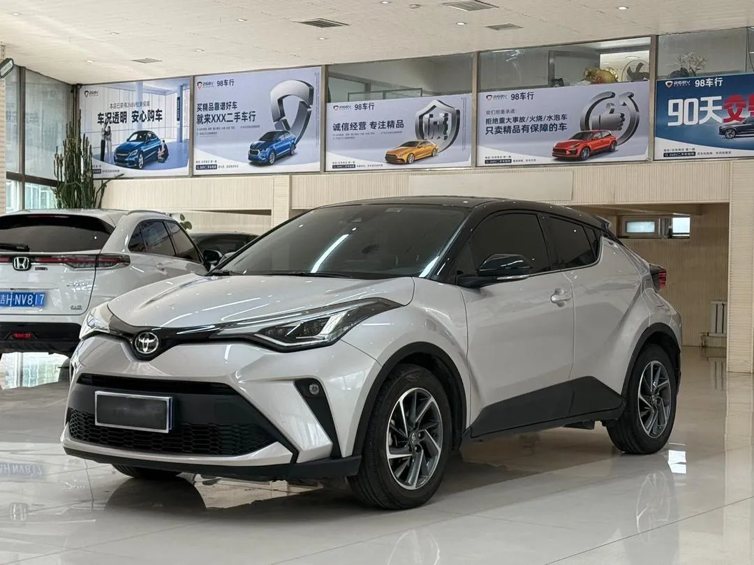 TOYOTA CHR