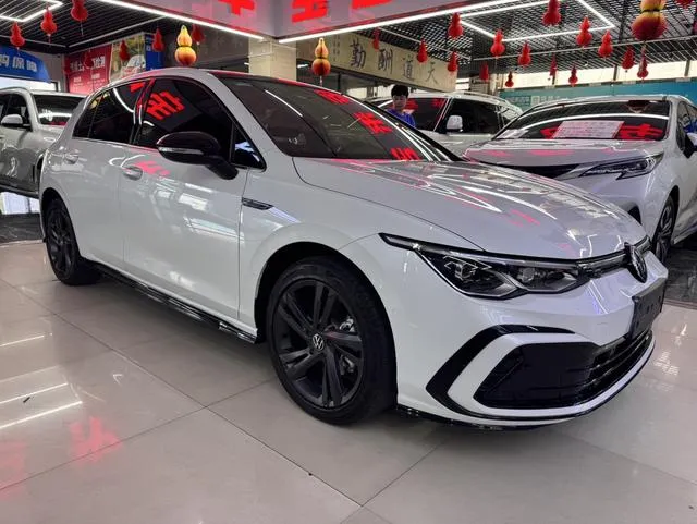 VW GOLF