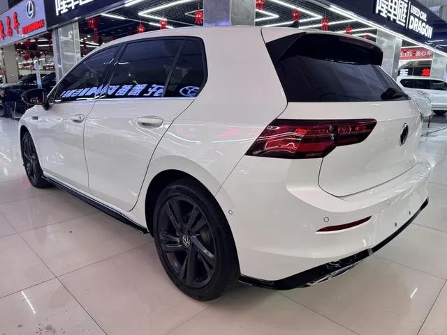 VW GOLF