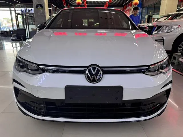 VW GOLF