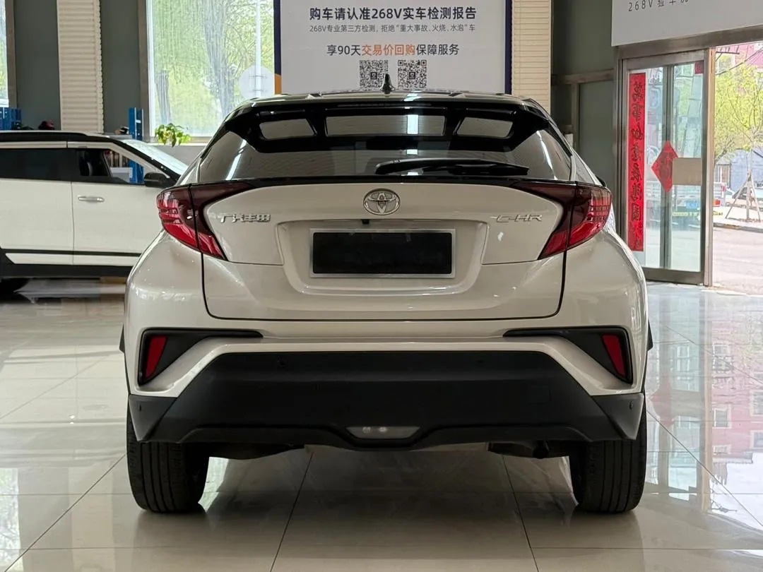 TOYOTA CHR