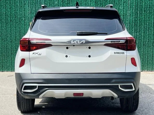 KIA KX3